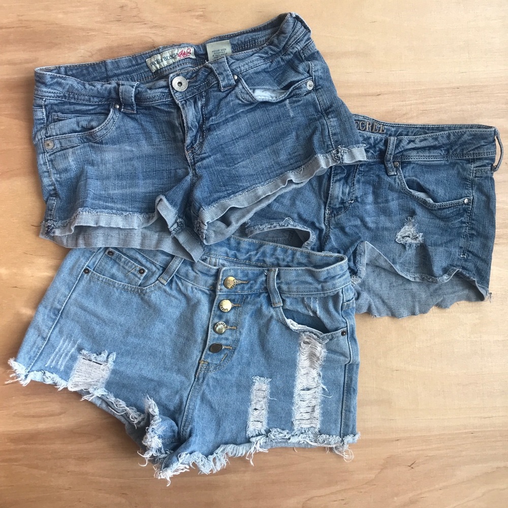 Set of jean shorts